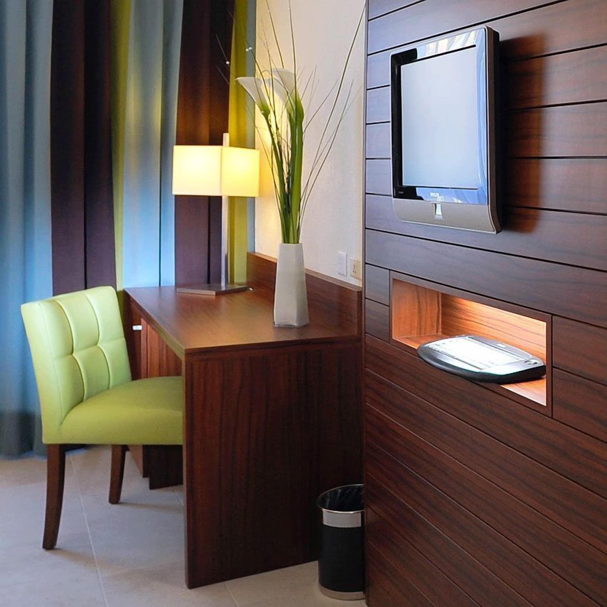 Hotel Beaulac Neuchatel Bagian luar foto