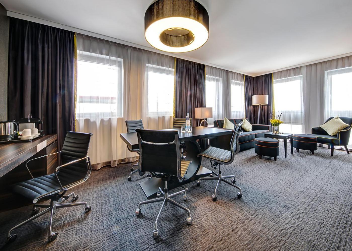 Hotel Beaulac Neuchatel Bagian luar foto